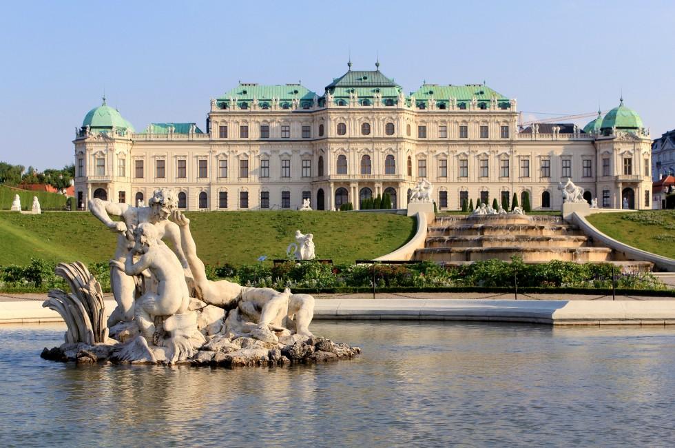 Belvedere Palace fountain and garden, Vienna, Austria.; 